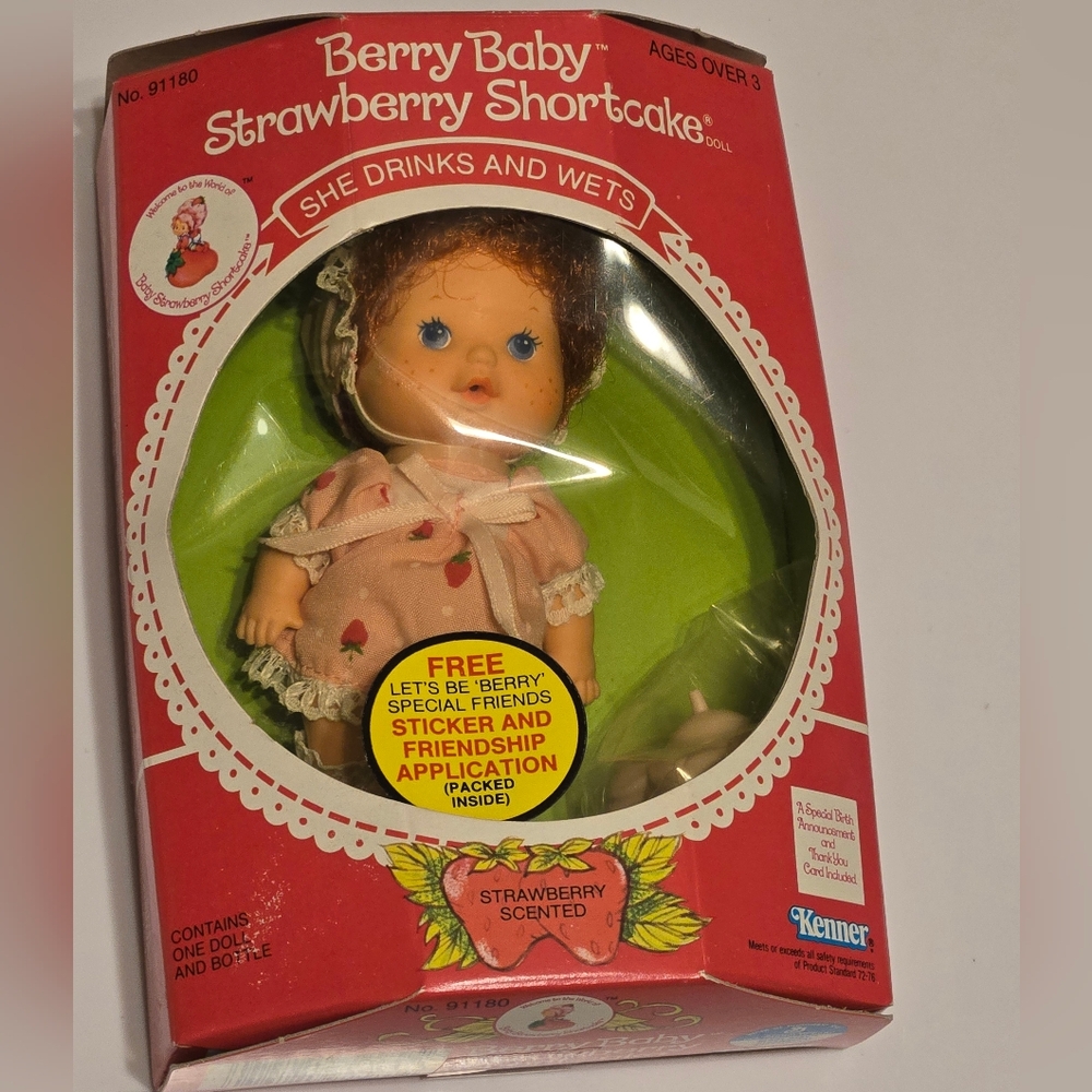 Vintage Strawberry Shortcake Berry Baby Drinks & Wets Kenner 1984 NOS Sealed